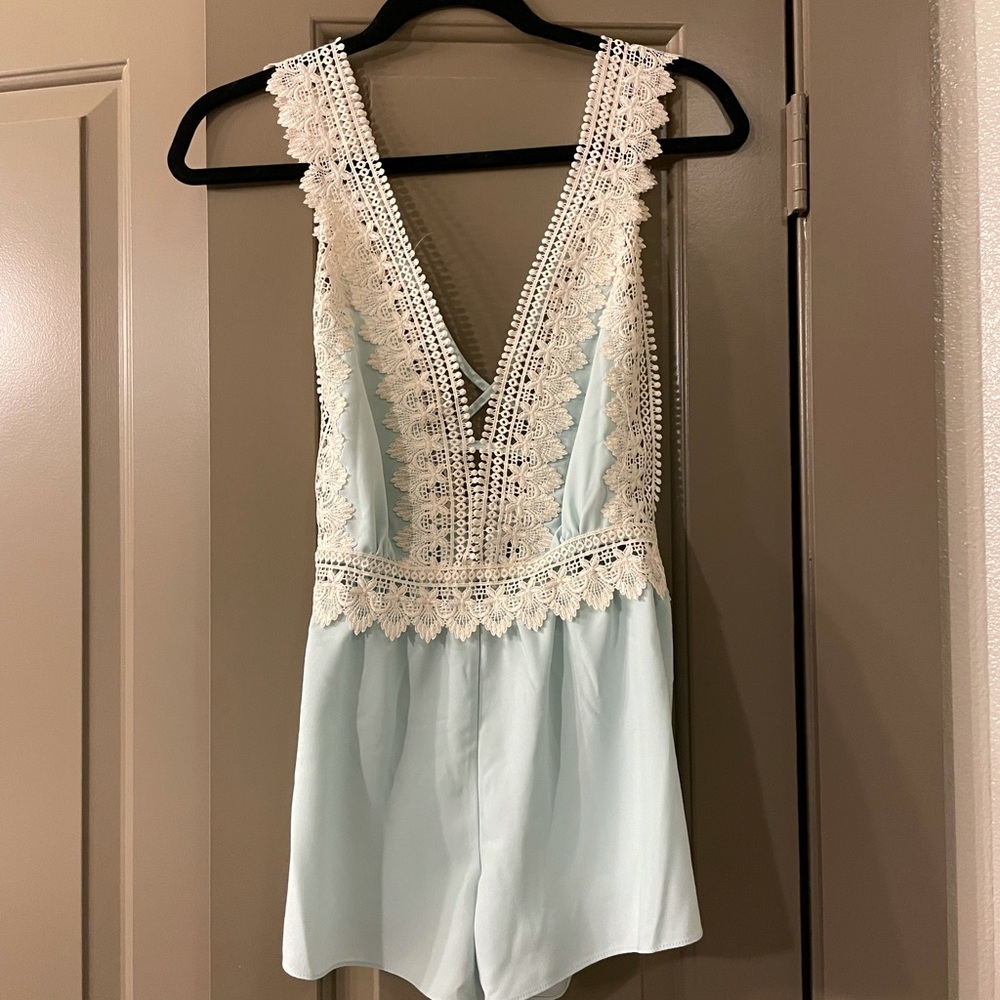 Flora Nikrooz Blythe romper NWOT